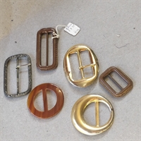 runde-ovale-firkantede-metal-læder-vintage-bæltespænder